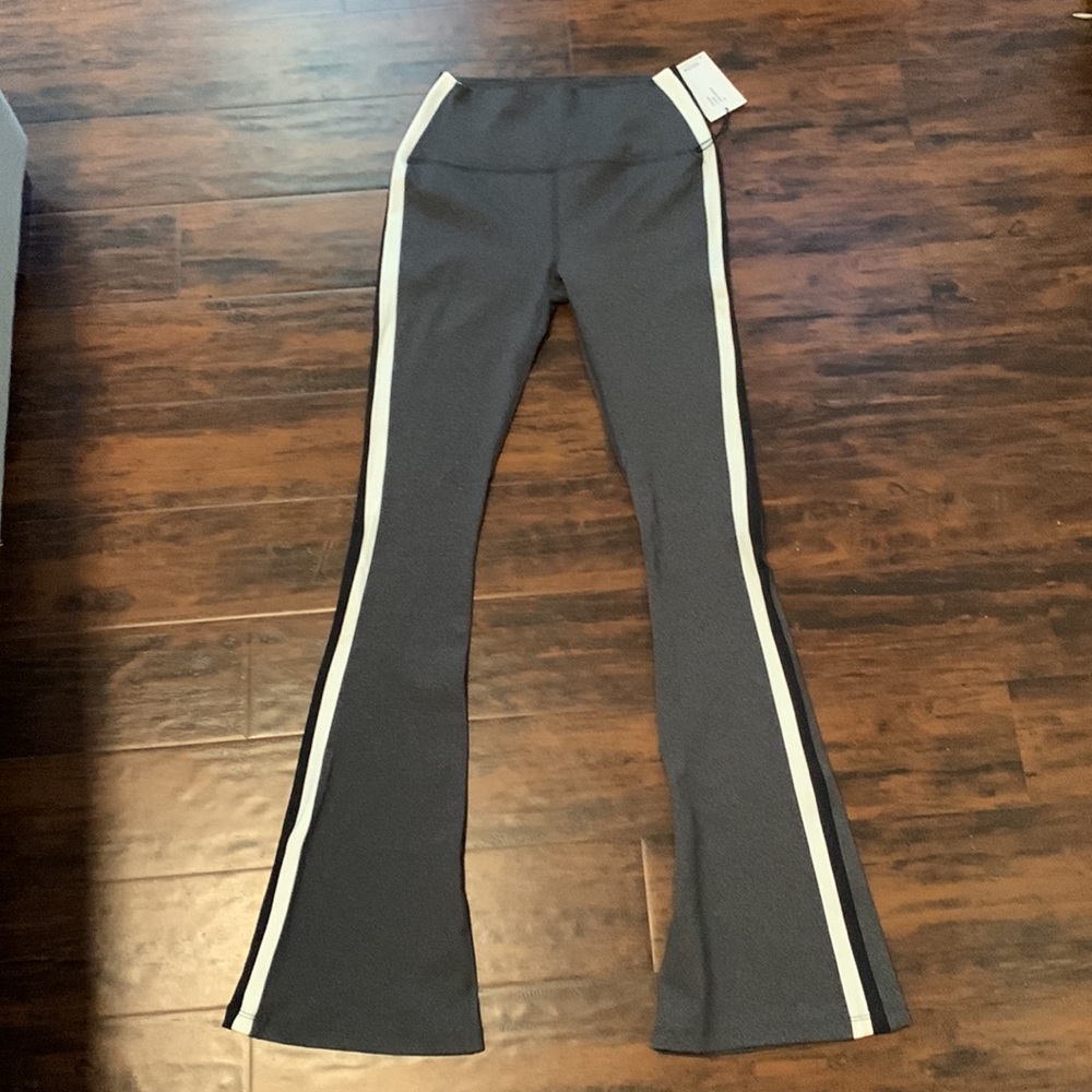 Splits59 Gray Leggings with White Stripe - Picture 2 of 6
